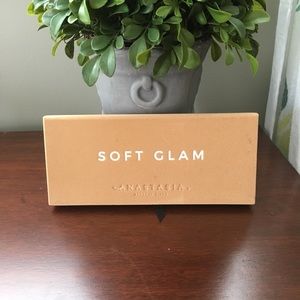 Anastasia Beverly Hills Soft Glam Palette New